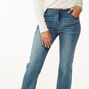 Cato Premium Straight Leg Women's Jeans